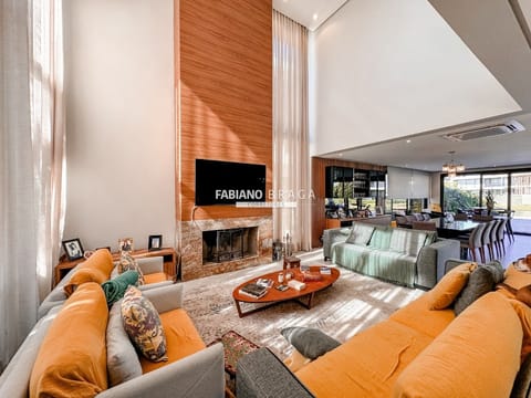 Sobrado com 468m², 6 dormitórios, 6 suítes, 2 vagas, Sense em Xangri-Lá