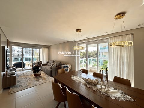 Apartamento com 132m², 3 dormitórios, 1 suíte, 2 vagas, Green Square em Xangri-Lá