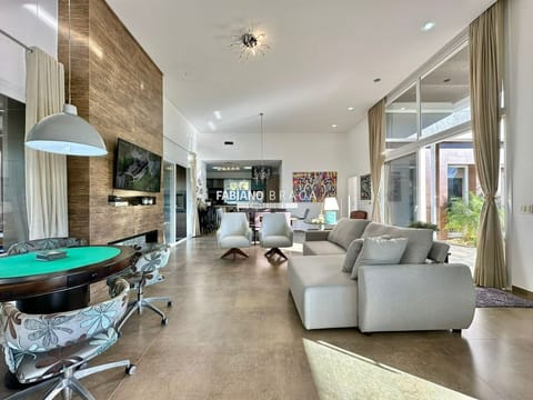 Casa Condomínio com 240m², 4 dormitórios, 1 suíte, 2 vagas, Lagoa do Passo em Osório