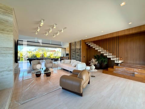Sobrado com 410m², 5 dormitórios, 5 suítes, 2 vagas, Lótus em Xangri-Lá