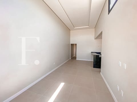 Casa com 80m², 2 dormitórios, 1 suíte, 1 vaga, no bairro Rainha do Mar em Xangri-Lá
