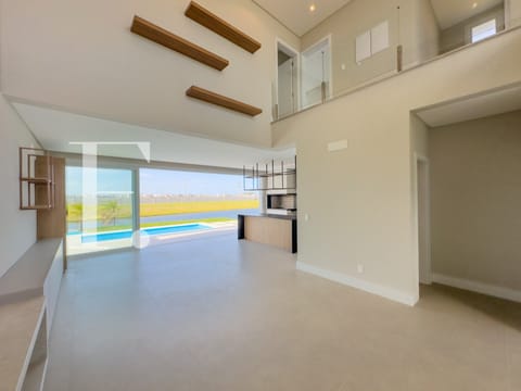 Sobrado com 165m², 4 dormitórios, 4 suítes, 2 vagas, Joy Xangri-Lá em Xangri-Lá