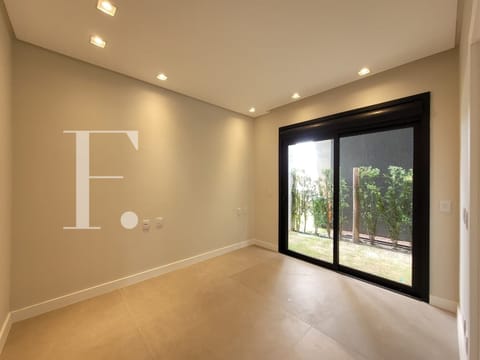 Sobrado com 219m², 4 dormitórios, 4 suítes, 2 vagas, Sunset em Xangri-Lá