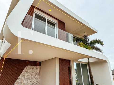 Sobrado com 272m², 5 dormitórios, 5 suítes, 2 vagas, Amare Home Resort em Xangri-Lá