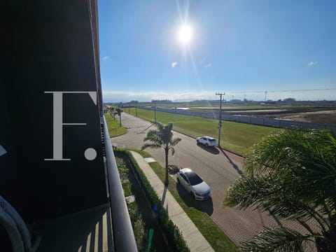 Apartamento com 65m², 2 dormitórios, 1 suíte, 1 vaga, Thera Santorini em Xangri-Lá