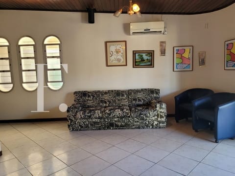 Casa com 140m², 3 dormitórios, 1 suíte, 2 vagas, no bairro Atlântida em Xangri-Lá