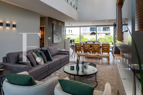 Sobrado com 310m², 4 dormitórios, 4 suítes, 2 vagas, Capão Ilhas Resort em Capão da Canoa