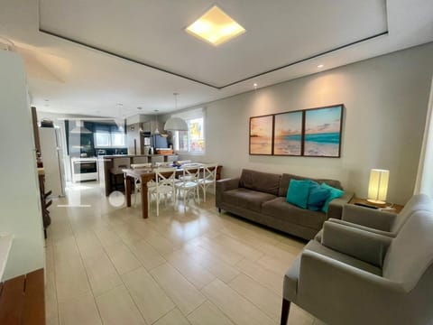 Sobrado com 139m², 4 dormitórios, 1 suíte, 2 vagas, Pacific em Xangri-Lá