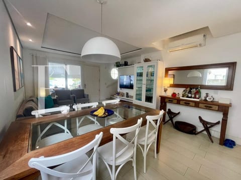 Sobrado com 139m², 4 dormitórios, 1 suíte, 2 vagas, Pacific em Xangri-Lá