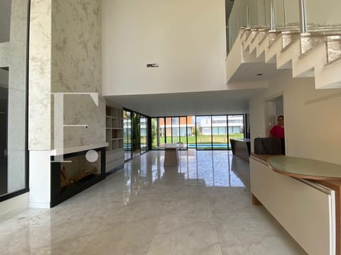 Sobrado com 180m², 3 dormitórios, 3 suítes, 2 vagas, Capão Ilhas Resort em Capão da Canoa