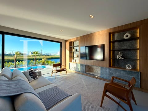 Sobrado com 252m², 4 dormitórios, 4 suítes, 2 vagas, Zen Concept Resort em Xangri-Lá