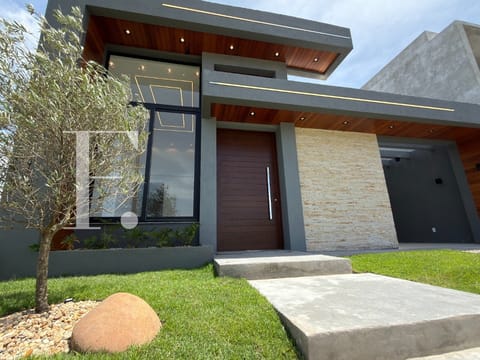 Casa com 166m², 3 dormitórios, 3 suítes, 2 vagas, Santorini em Xangri-Lá