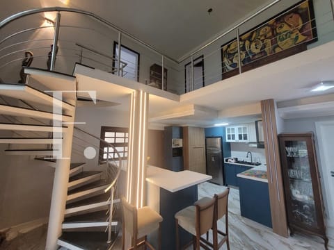 Sobrado com 217m², 4 dormitórios, 4 suítes, 2 vagas, Condado de Capão em Capão da Canoa