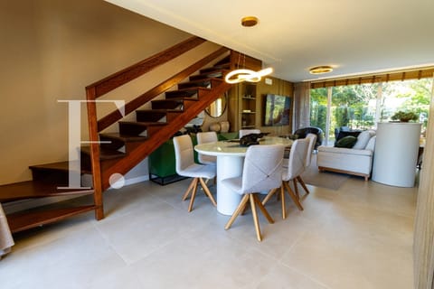 Sobrado com 105m², 3 dormitórios, 2 vagas, Gaia Atlântida Residences em Xangri-Lá