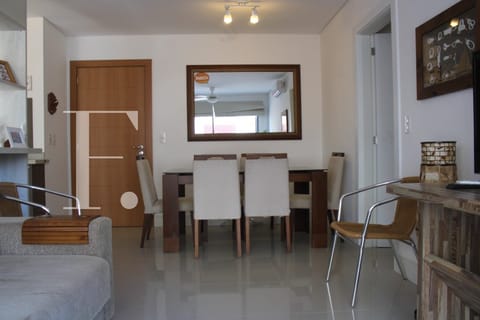 Apartamento com 75m², 3 dormitórios, 1 suíte, Ed. Gran Felicitá em Xangri-Lá