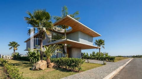 Sobrado com 430m², 5 dormitórios, 5 suítes, 2 vagas, Sense em Xangri-Lá