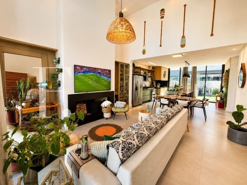 Casa Condomínio com 137m², 3 dormitórios, 3 suítes, 2 vagas, Blue em Xangri-Lá