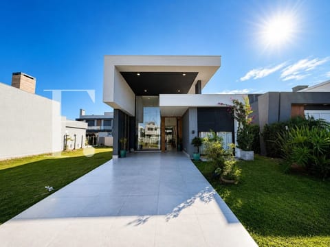 Casa Condomínio com 137m², 3 dormitórios, 3 suítes, 2 vagas, Blue em Xangri-Lá