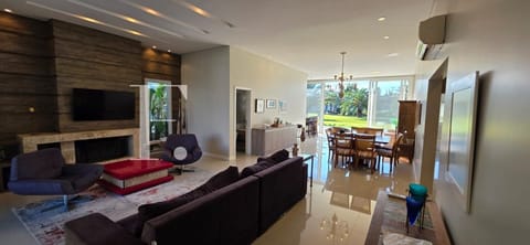 Casa Condomínio com 224m², 4 dormitórios, 4 suítes, 4 vagas, Ventura Club em Xangri-Lá