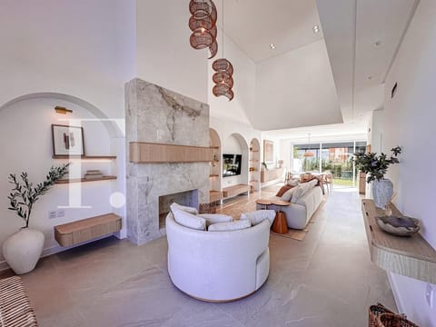 Sobrado com 203m², 4 dormitórios, 4 suítes, 2 vagas, Sunset em Xangri-Lá