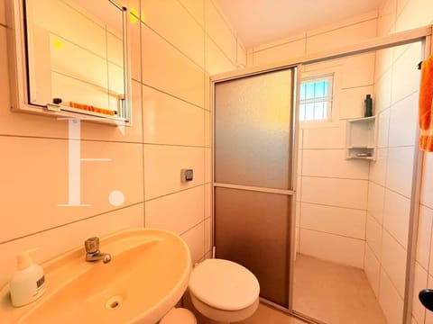 Casa com 118m², 3 dormitórios, 1 suíte, 1 vaga, no bairro Noiva do Mar em Xangri-Lá