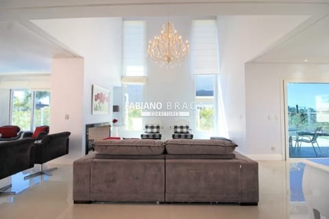 Sobrado com 372m², 5 dormitórios, 5 suítes, 2 vagas, Quintas do Lago em Xangri-Lá