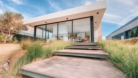 Casa Condomínio com 204m², 4 dormitórios, 4 suítes, 2 vagas, Quintas do Lago em Xangri-Lá