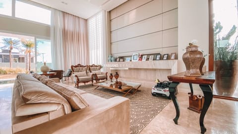 Casa Condomínio com 359m², 4 dormitórios, 4 suítes, 2 vagas, Enseada Lagos em Xangri-Lá