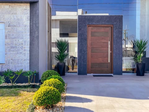 Casa Condomínio com 129m², 3 dormitórios, 3 suítes, 2 vagas, Blue em Xangri-Lá